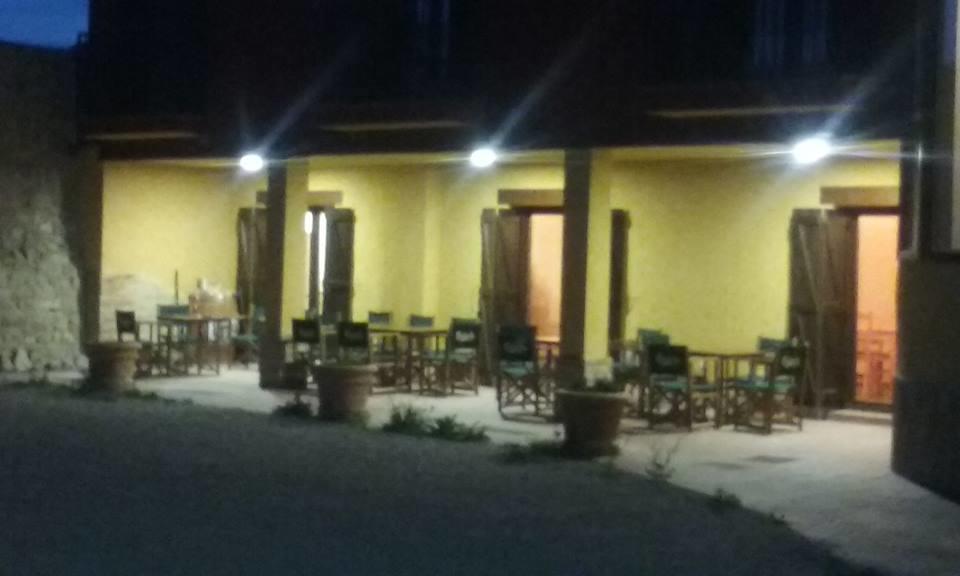 Penzion Casa Arrieta Castejon de Valdejasa Exteriér fotografie